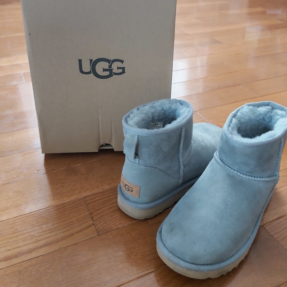 UGG Other - Ugg big girls